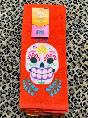 Day of the Dead kitchen towels (NWT)